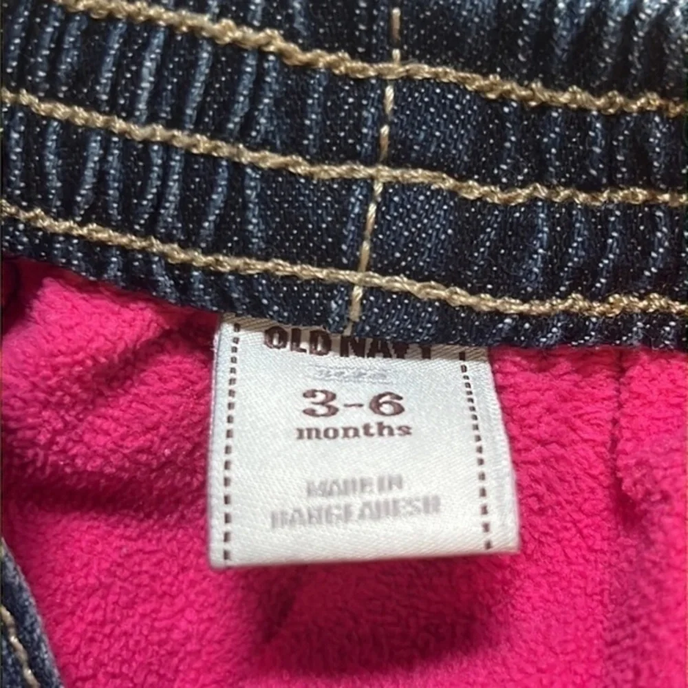 Old‎ Navy pink fleece lined baby jeans size 3-6months